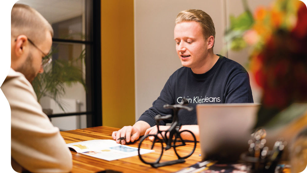 Recruiter heeft intake gesprek met sollicitant