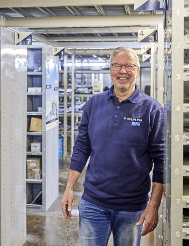 Automobielbedrijf P. van de Ven BV Hapert afbeelding 3