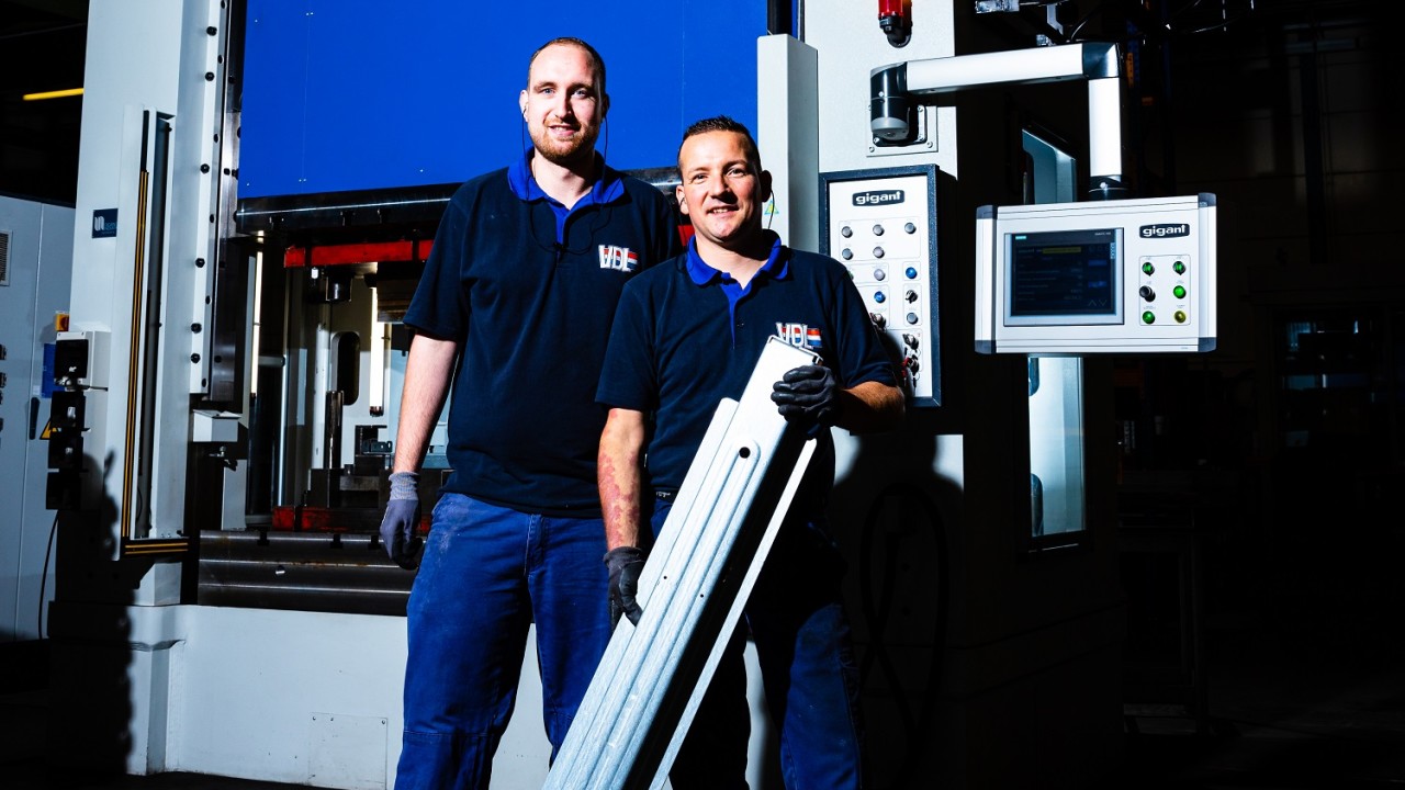 VD Leegte Metaal Hapert afbeelding 1 VD Leegte Metaal Hapert afbeelding 1