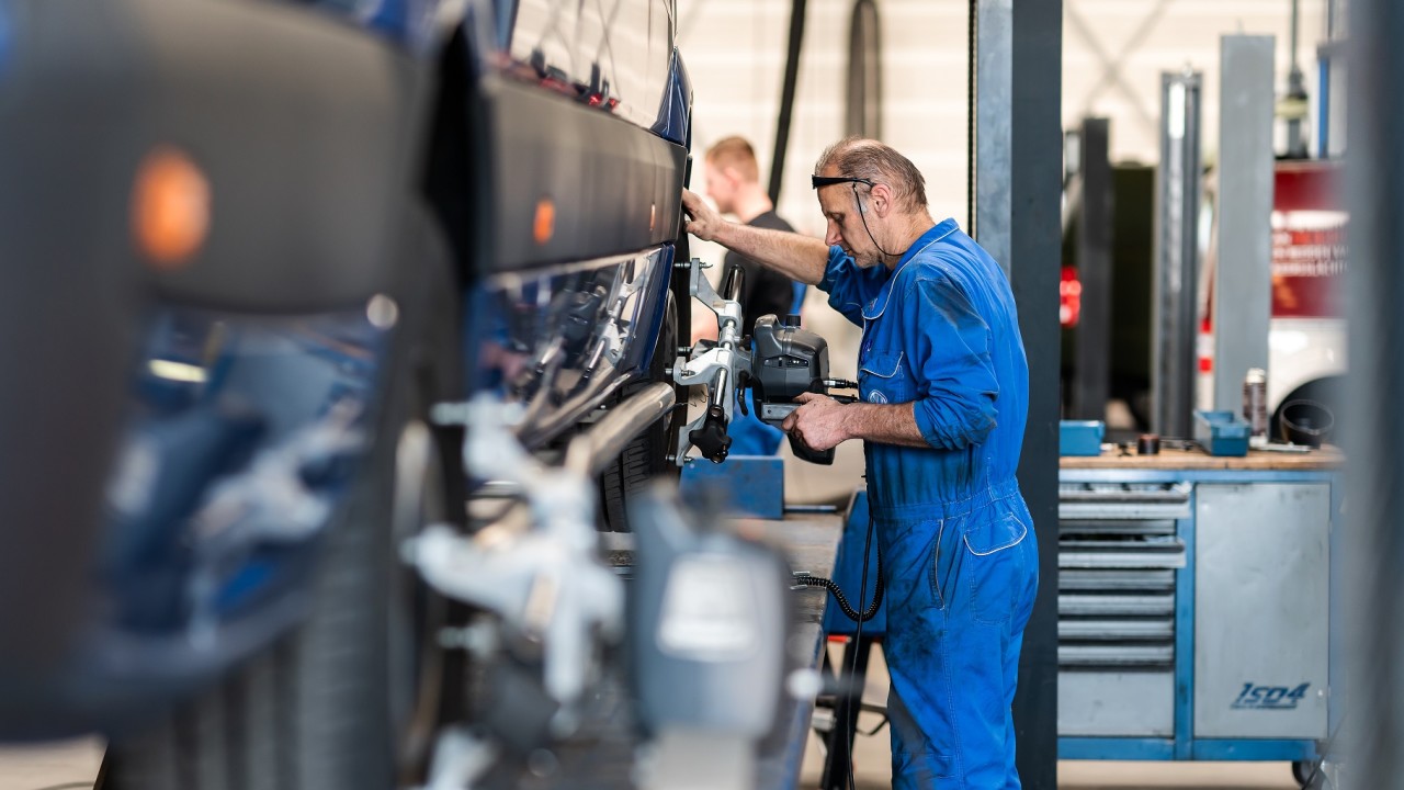 Den Engelsen Bedrijfswagens Eindhoven afbeelding 6
