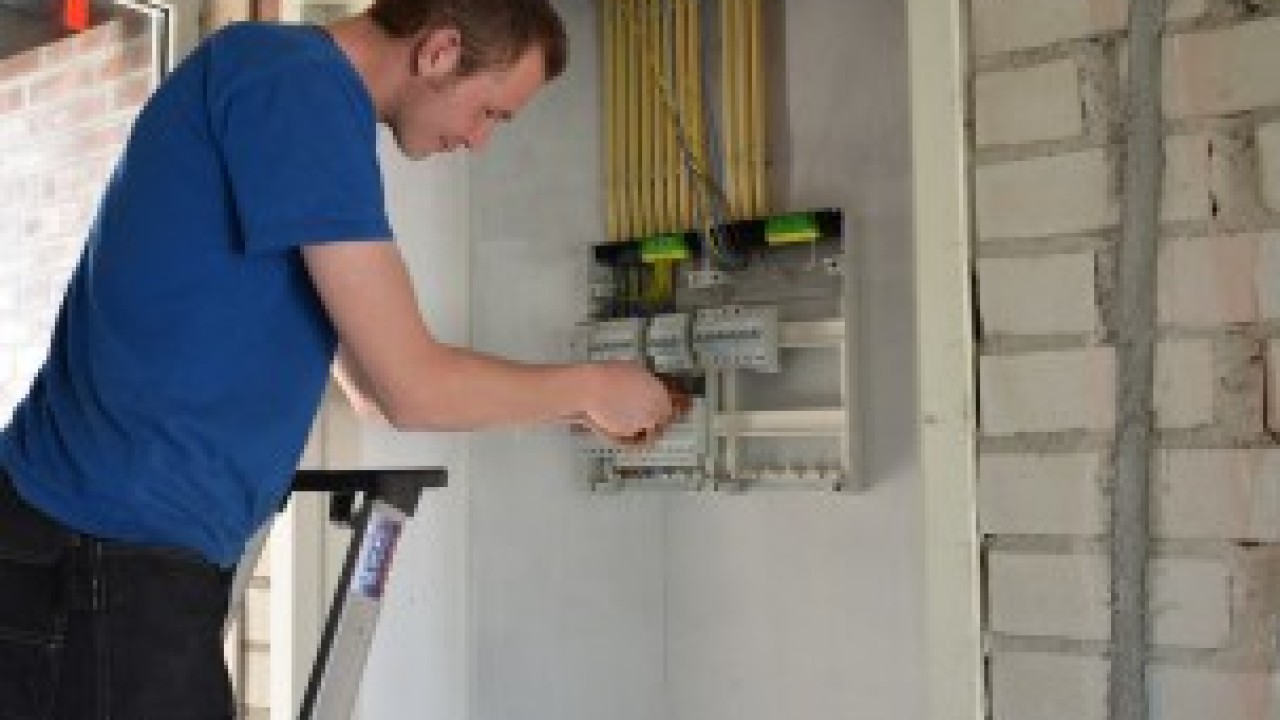 De Bie Elektrotechniek Oostelbeers afbeelding 6