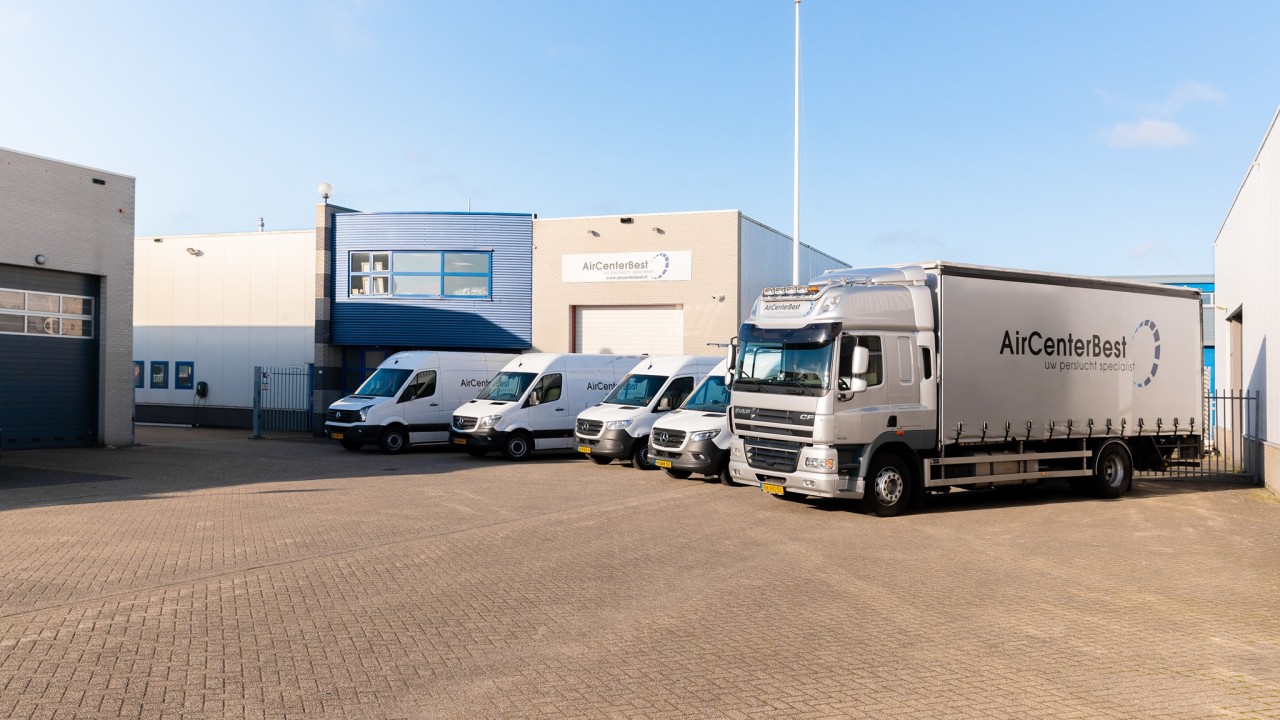 Air Center Best B.V. BEST afbeelding 6