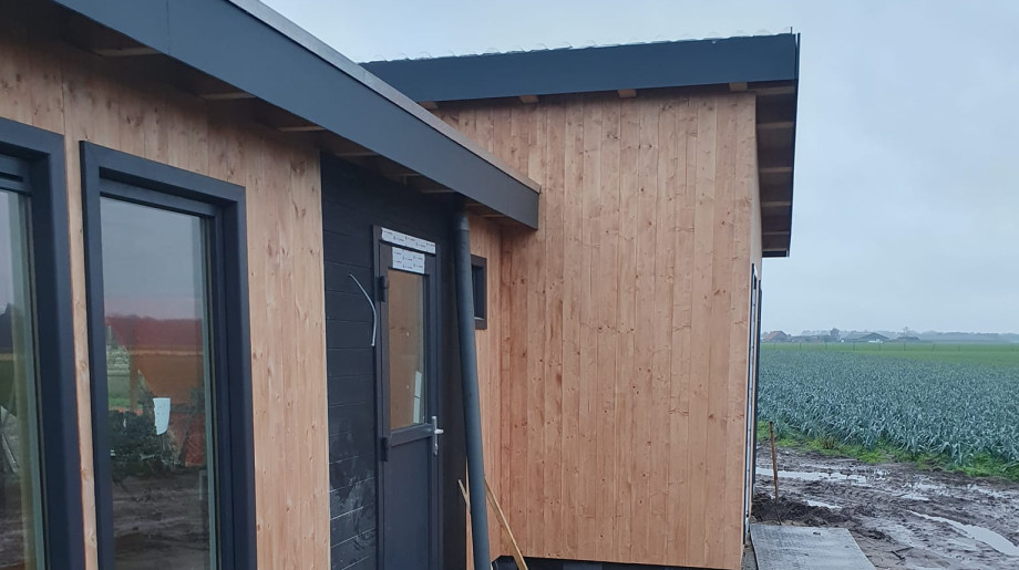 M.B Chalet Totaalbouw Casteren afbeelding 2