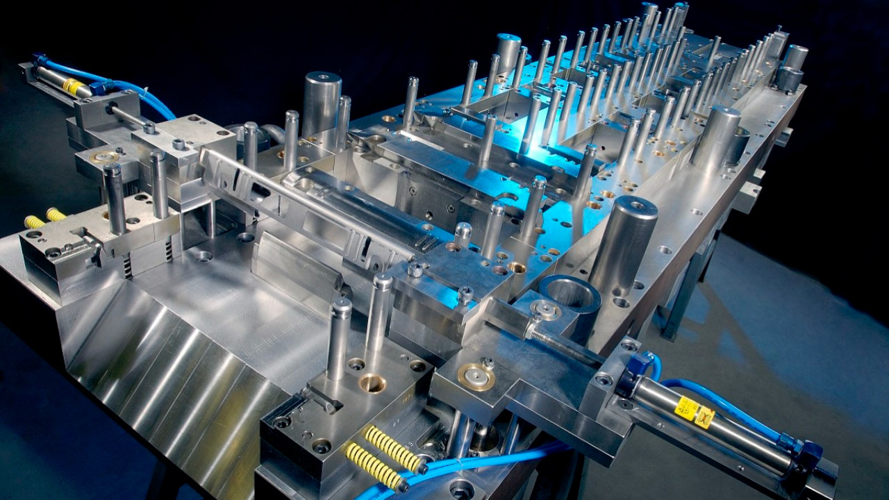 VDL Gereedschapmakerij B.V. Hapert afbeelding 1