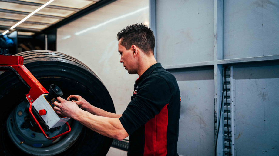 Bandenservice Reusel de Kempen B.V. Hooge mierde afbeelding 2