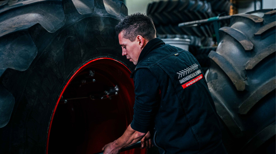 Bandenservice Reusel de Kempen B.V. Hooge mierde afbeelding 4