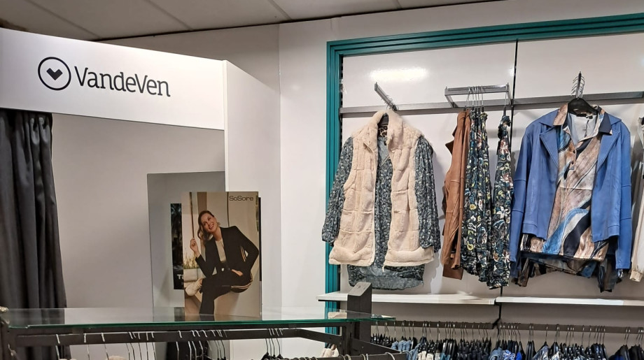 Van de Ven Fashion Bladel Bladel afbeelding 4