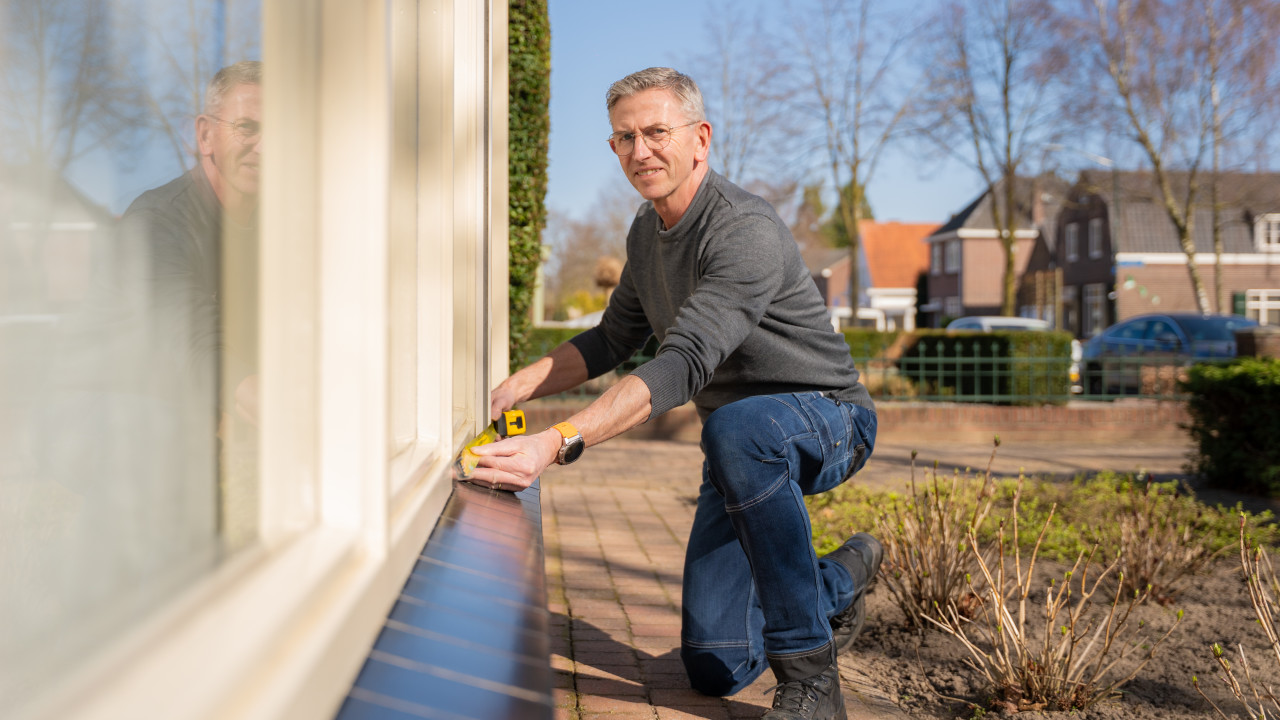 Hendrikx Deuren & Kozijnen Hapert afbeelding 1