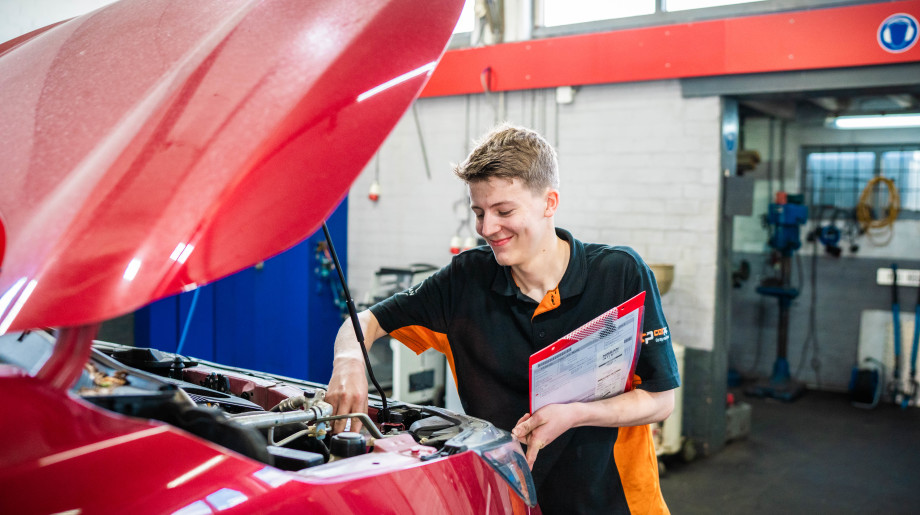 Autobedrijf Roothans Leende afbeelding 2