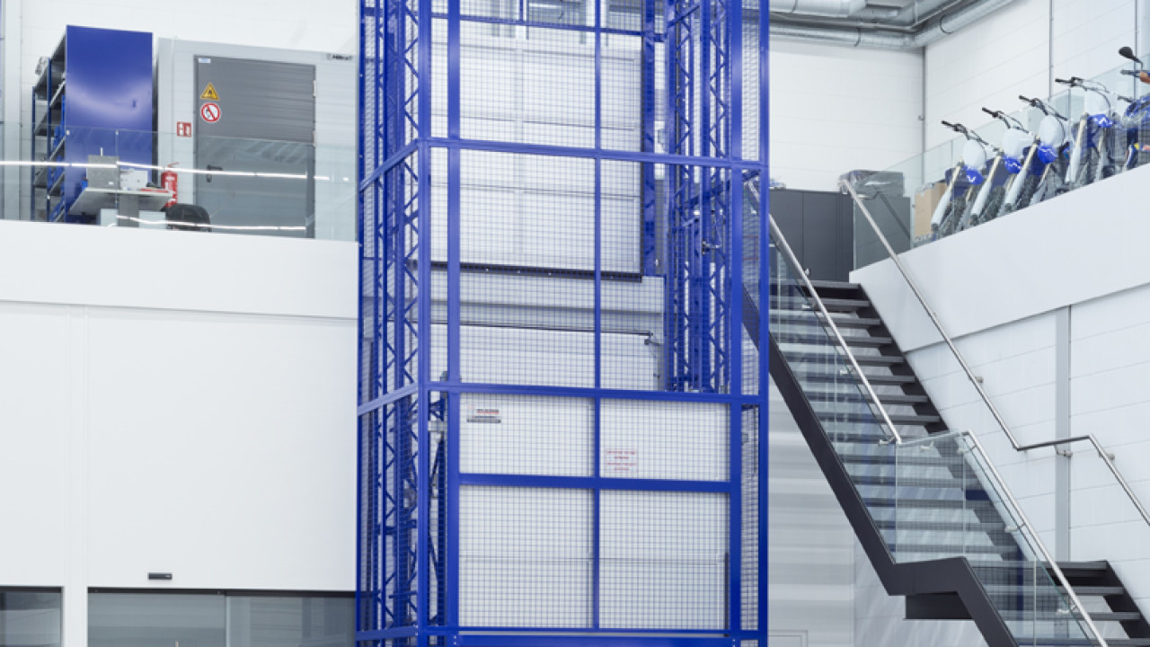 Van Orsouw Industriële Liften  Bergeijk afbeelding 6