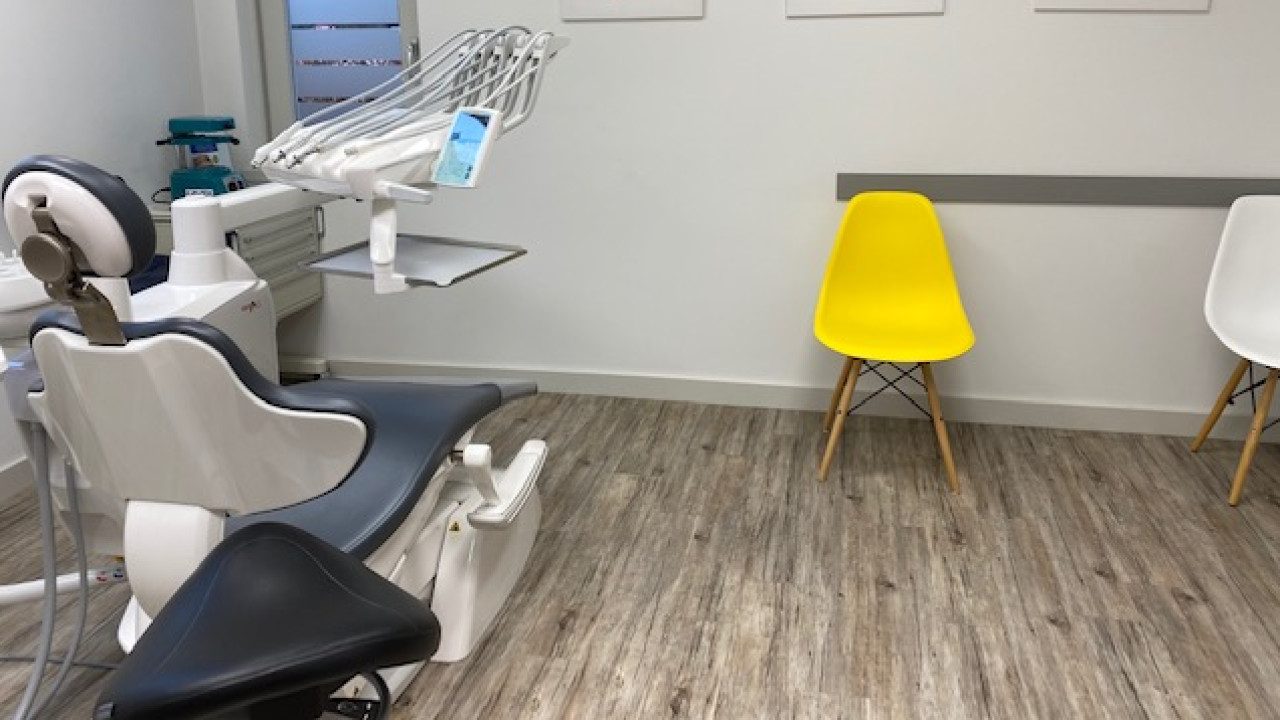 Tandartspraktijk Holthuizen Bergeijk afbeelding 1