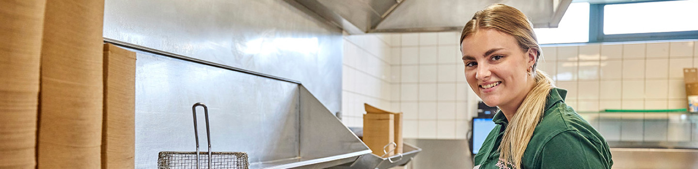 Frietoloog medewerker Snackbar LekkerSnacken